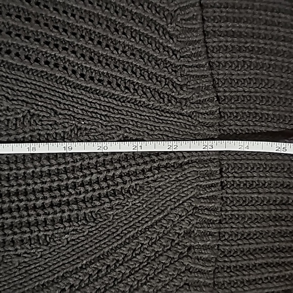 H&M sweater - Picture 6 of 8